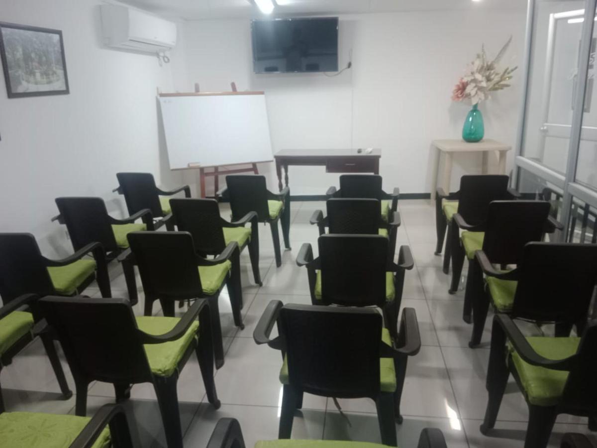 Hotel Khalifa Νεΐβα Εξωτερικό φωτογραφία